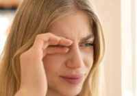 علامات تحذيرية مبكرة.. هل ارتعاش العين علامة على سكتة عينية؟